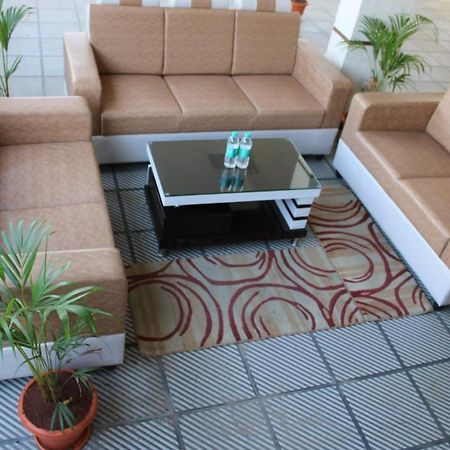 Hotel Prime Classic เชมชาบัด ภายนอก รูปภาพ