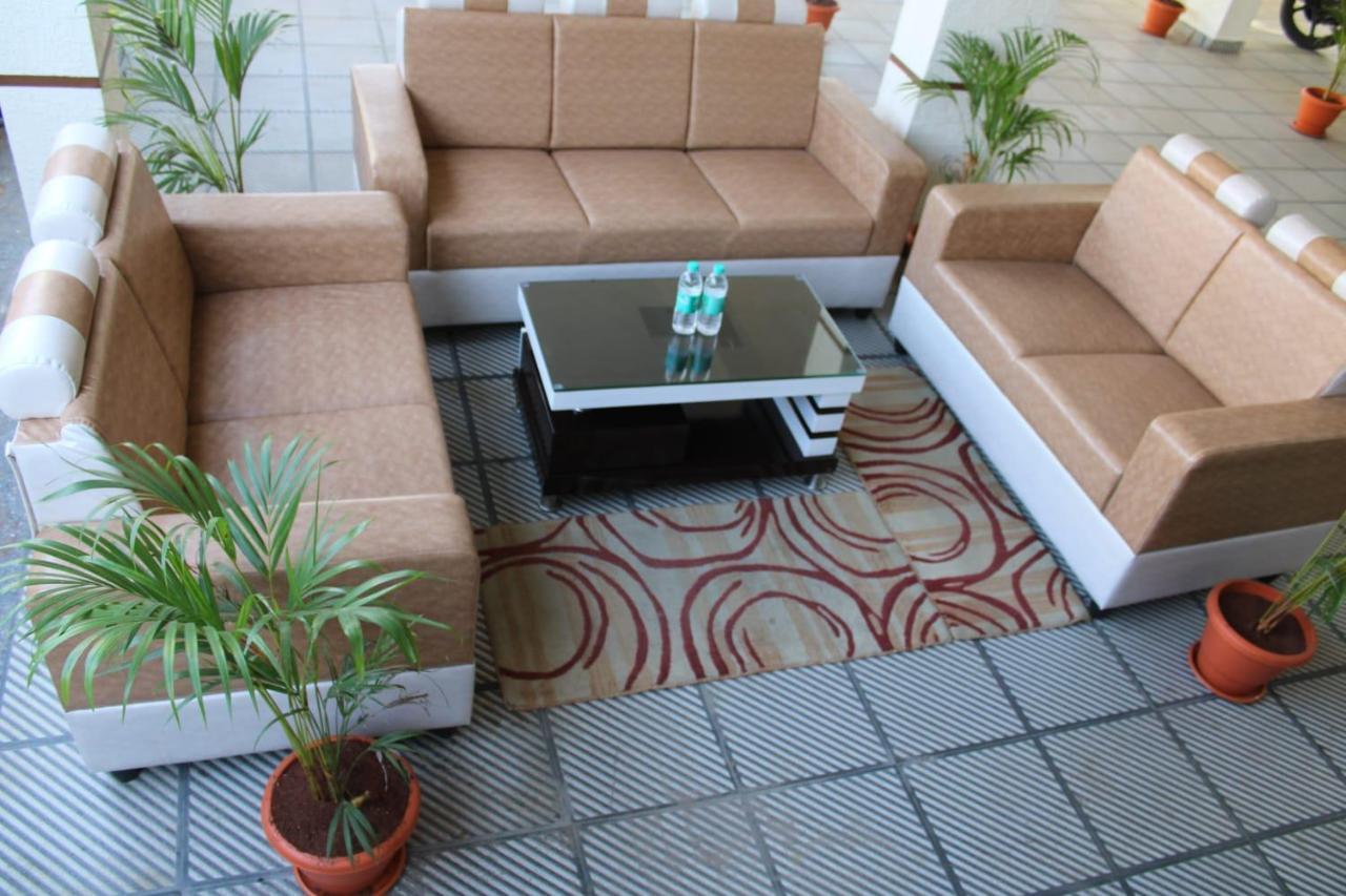 Hotel Prime Classic เชมชาบัด ภายนอก รูปภาพ