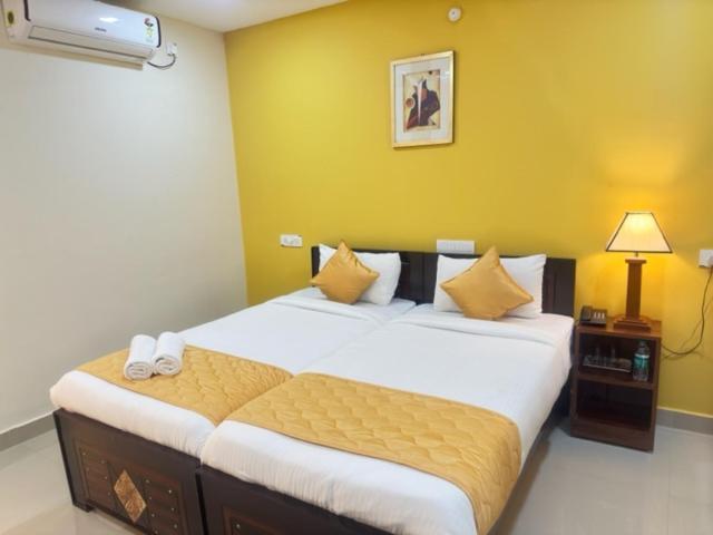 Hotel Prime Classic เชมชาบัด ภายนอก รูปภาพ
