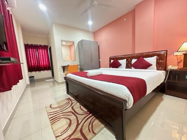 Hotel Prime Classic เชมชาบัด ภายนอก รูปภาพ
