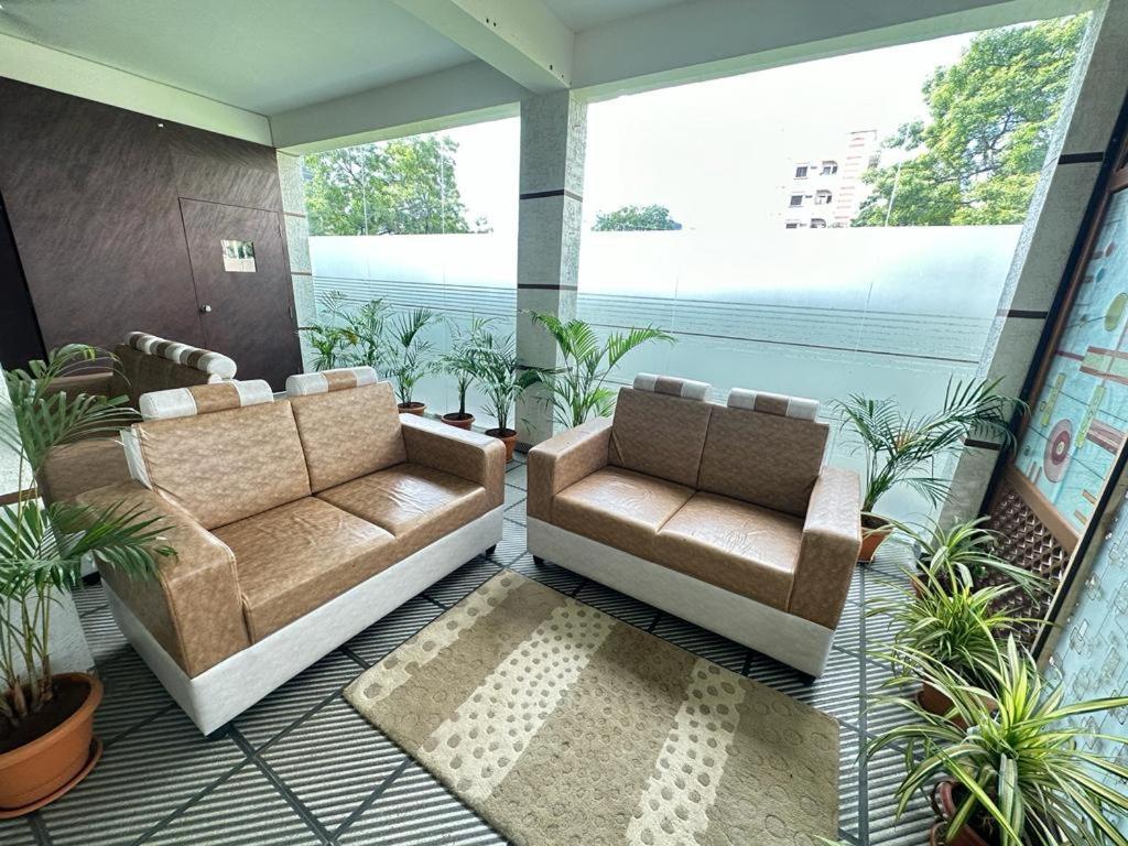 Hotel Prime Classic เชมชาบัด ภายนอก รูปภาพ